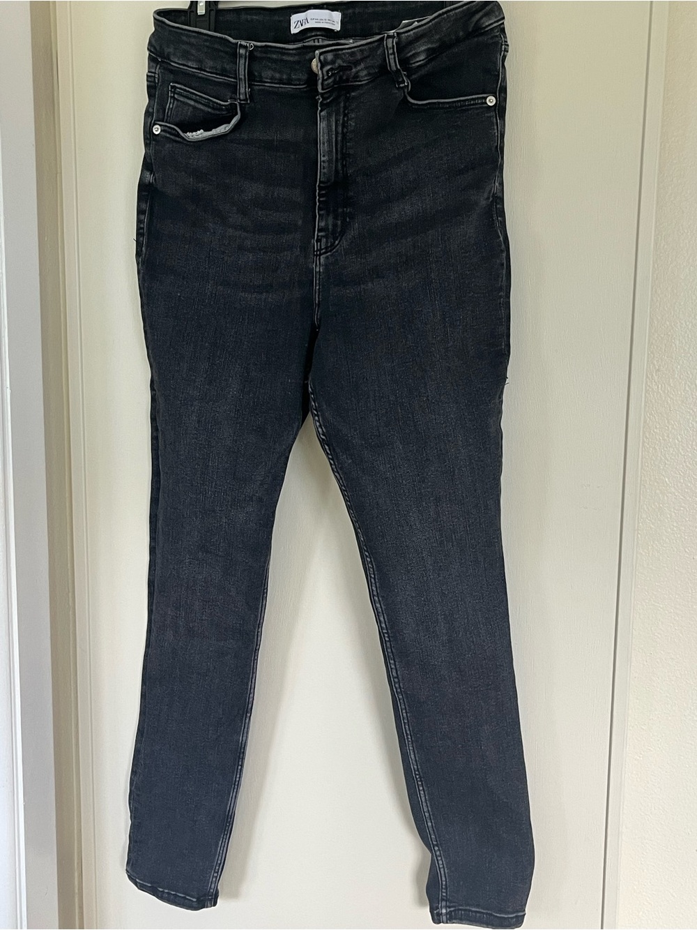 Zara Black Skinny Jeans - Dark Wash High-Rise